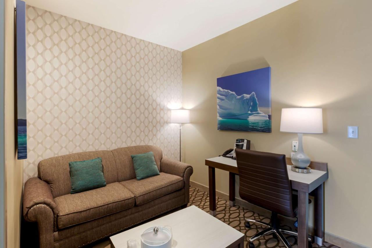 Best Western Plus St. John'S Airport Hotel And Suites Exterior foto